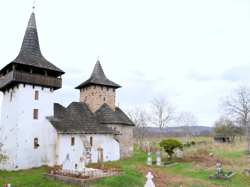 Biserica Guradasa - Foto: Historia