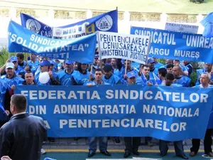 Proteste în stradă a polițiștilor de penitenciare Foto: Facebook /FSANP