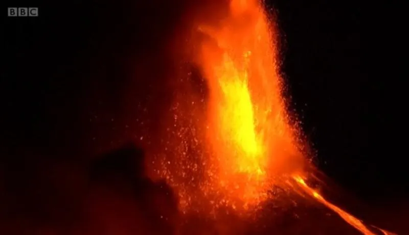 Etna a erupt joi dimineață/FOTO: BBC (captură)