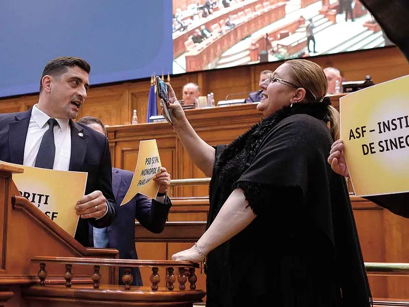 George Simion și Diana Șoșoacă au trecut repede de la dragoste la ură - Foto: INQUAM PHOTOS/ Octav Ganea