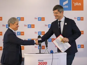 Dacian Cioloș (PLUS) și Dan Barna (USR)