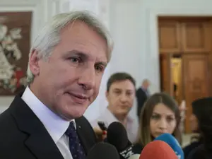 Orlando Teodorovici îi critică pe funcționari. Foto Inquam Photos/Octav Ganea