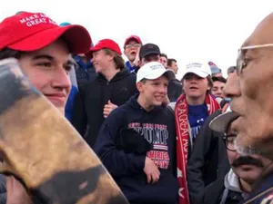 Nick Sandmann în celebra sa confruntare cu un nativ american, în 2019 Foto: Captură video