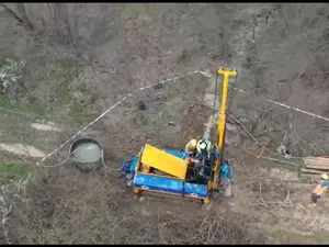 Forajele, aproape terminate pe Lotul 2 al autostrăzii Lugoj-Deva. - Foto: captură video/Facebook