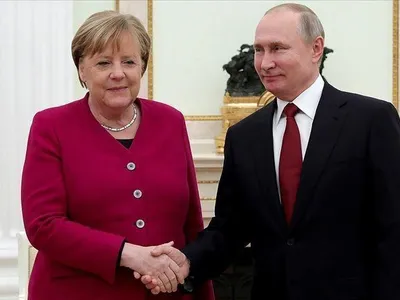 Merkel intervine pe lângă Putin să încheie criza migranților Belarus-Polonia/foto: reuters