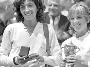 Virginia ruzici cu Chris Evert, în finala din 1980 de la Roland Garros