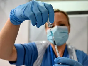 Restricţiile din Marea Britanie ar putea fi menţinute până când toţi adulţii vor fi vaccinaţi/FOTO: Getty