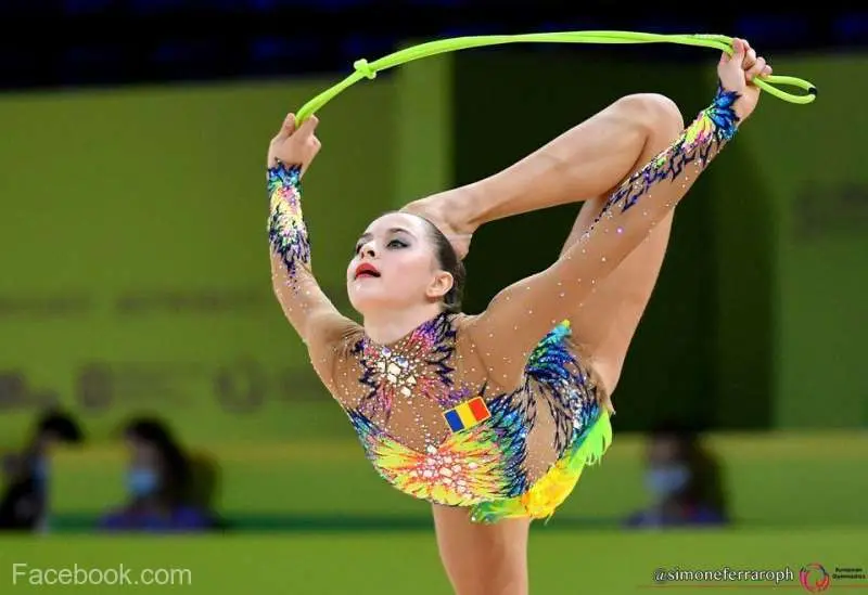 Gimnasta Annaliese Drăgan, calificată în finala de la cerc, la Cupa Mondială de la Atena. / Foto: agerpres.ro