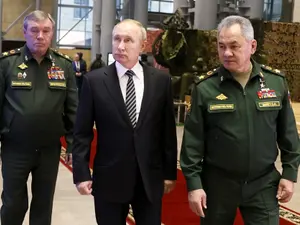 Șoigu și Gherasimov împreună cu Putin/foto: kremlin.ru