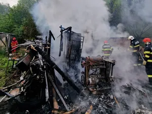 Incendiu violent in Prahova - Foto: ISU Prahova