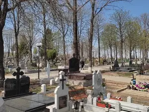 Primăria Iași, în luptă cu Parohia "Sfânta Cuvioasă Parascheva" pentru locurile de veci din cimitir/FOTO: ziaruldeiasi.ro