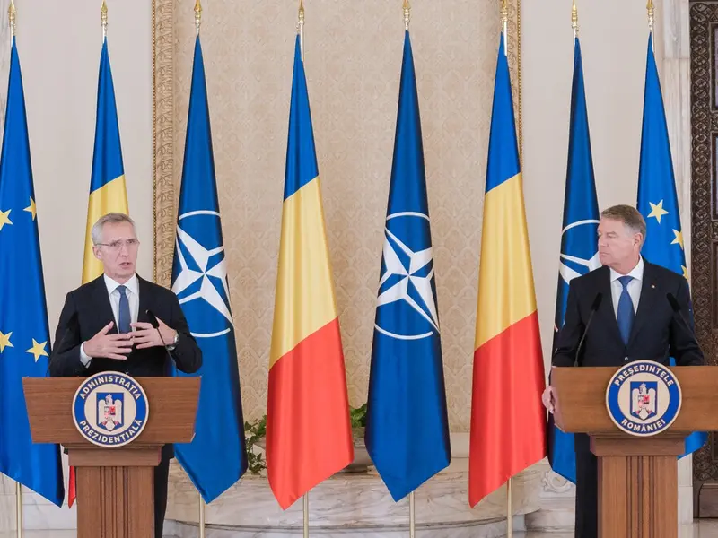 Stoltenberg și Iohannis, la București - Foto: Profimedia