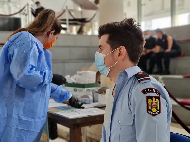 Noi doze de vaccin Pfizer ajung în România. Foto: RoVaccinare.ro