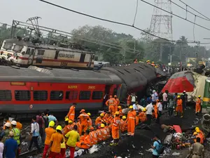 Catastrofă feroviară, în India. Peste 200 de morți și 850 de răniți, după cionirea a 3 trenuri - Foto: Profimedia Images