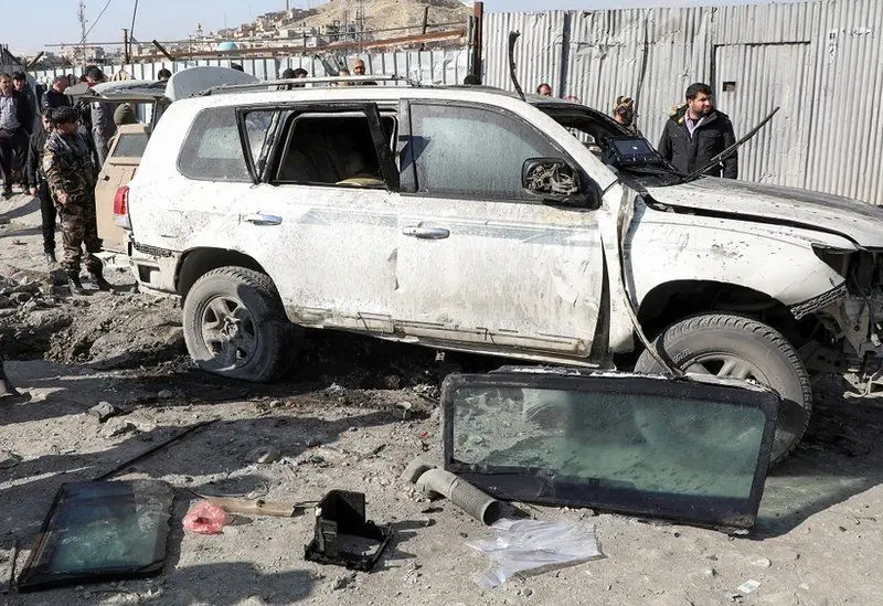 Mașina în care se afla viceguvernatorul capitalei Kabul/FOTO: Reuters