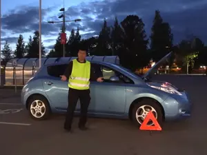 După 10 ani și 87.000 km, o mașină electrică Nissan Leaf mai are o autonomie reală de 60 km - Foto: captură video