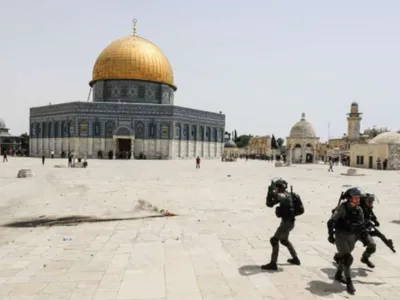 Noi ciocniri între palestinieni şi poliţiştii israelieni pe Esplanada Moscheilor/FOTO: Agerpres