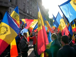 Protest AUR față de anularea alegerilor, astăzi, în București. Anunță „cel puţin 30.000 de persoane” - Foto: Profimedia Images