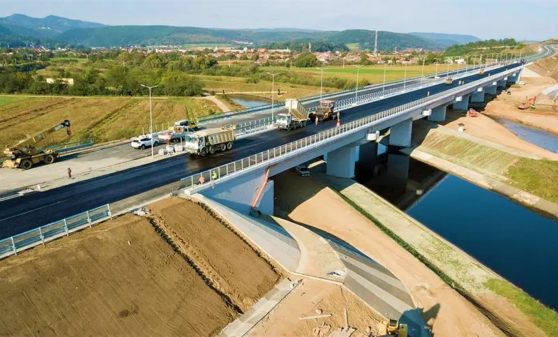 Cseke Attila a afirmat că îşi doreşte ca Autostrada Transilvaniei să se termine/FOTO: News.ro