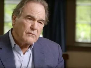 Oliver Stone, „preș” în fața lui Putin: „Un mare lider”. Biden catalogat: „promotorul războiului” - Foto: Profimedia Images