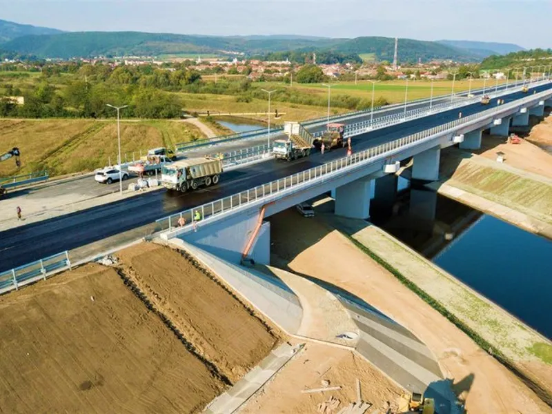 Cseke Attila a afirmat că îşi doreşte ca Autostrada Transilvaniei să se termine/FOTO: News.ro