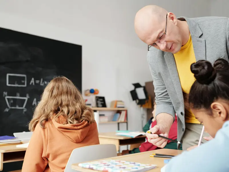 Un profesor a dat lovitura în Dubai. Face meditații cu copiii bogaților pe mii de euro ședința Foto: Pexels (fotografie cu caracter ilustrativ)