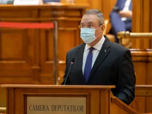 Premierul Nicolae Ciucă anunță relaxarea restricțiilor pentru sărbători. /Foto: gov.ro