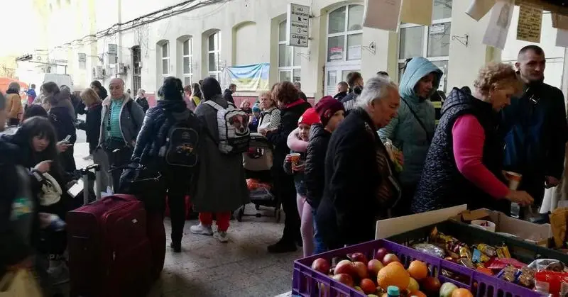 Milioane de ucraineni și-au părăsit țara de la începutul războiului / FOTO: facebook.com