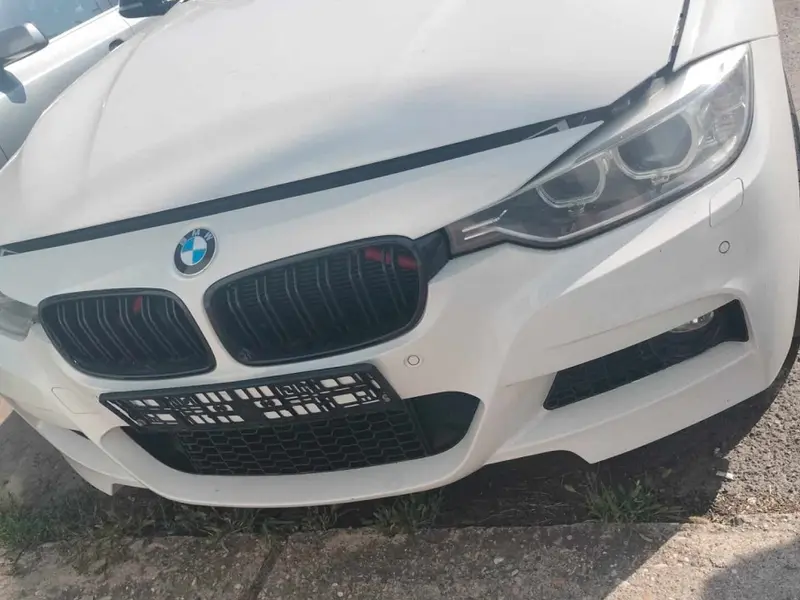 Ce au descoperit polițiștii în mașina unui șofer de BMW. Acesta a încercat să fugă - Foto: Politia de frontiera