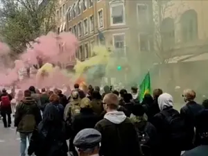 Kurzii au protestat la Stockholm, susținând forțele YPG/foto: anadolu