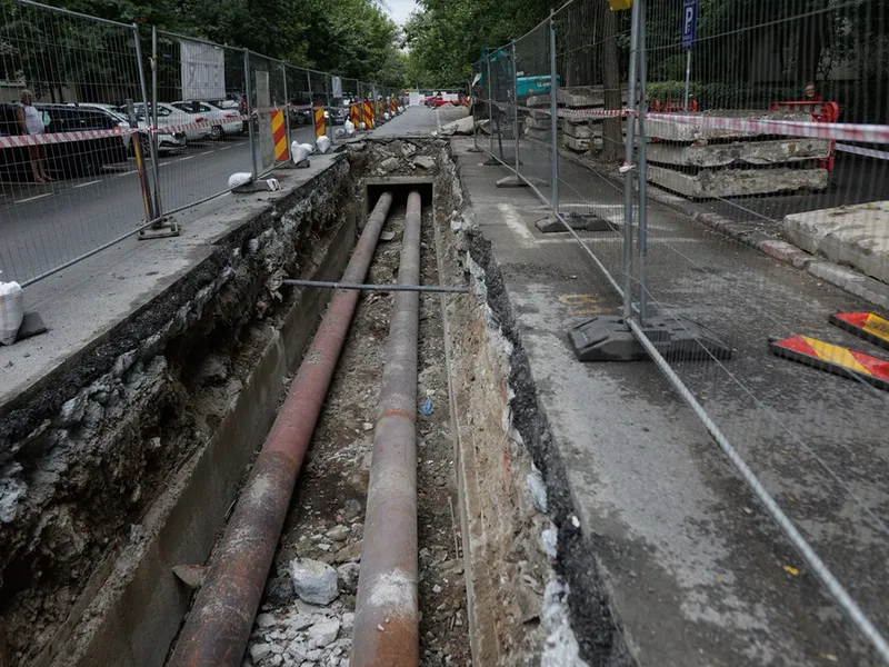 1000 de blocuri fără apă caldă în București, în 5 sectoare. Ce cartiere vor fi afectate? - Foto: INQUAM PHOTOS / George Călin