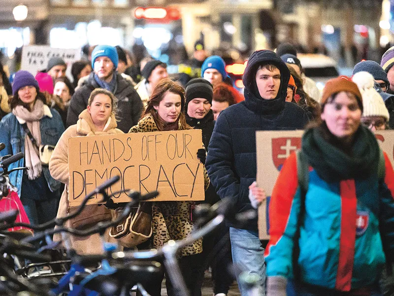 Proteste în Serbia, Slovacia, Georgia.  Așteptare încordată în România și Republica Moldova - Foto: Profimedia Images