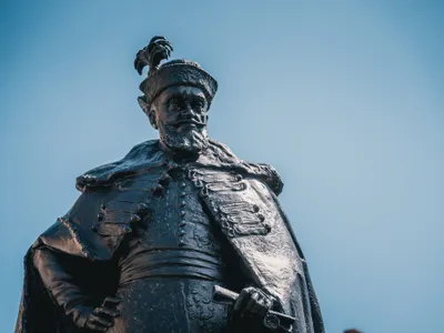 Statuia principelui Gabriel Bethlen de la Alba Iulia. / Foto: Kelemen Hunor, Facebook