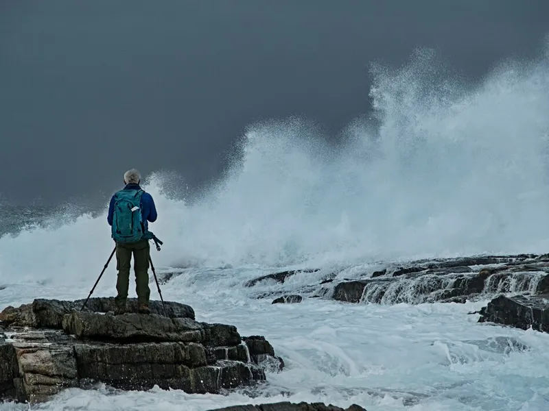 România, vizată de tsunami. Când s-ar putea întâmpla un astfel de fenomen periculos? Valuri de 4 m - Foto: freepik.com (rol ilustrativ)