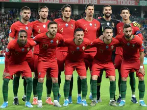 Control antidoping inopinat, efectuat de UEFA la selecţionata Portugaliei. / Foto: mondefootball.fr