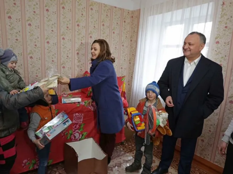 Igor Dodon se folosește din plin de fundația condusă de soția/FOTO: president.md