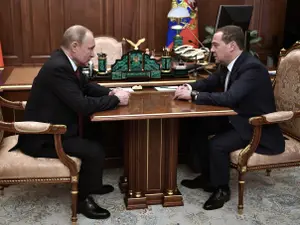 Putin i-a sporit "puterile" militare lui Medvedev. Cu ce se va ocupa fostul președinte al Rusiei? - FOTO: Profimedia