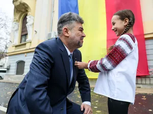 Ciolacu: „Speranţa acestei naţiuni stă în copiii săi. La mulţi ani, România! La mulţi ani, români!” - FOTO: Facebook/Marcel Ciolacu