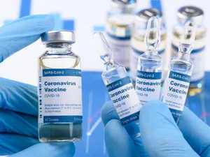 SUA a aprobat vaccinul anti-COVID de la Pfizer pentru adolescenţii  / CIDRAP