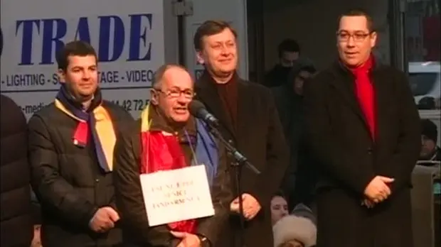 Sorin Roșca Stănescu la un miting al USL Foto: România TV