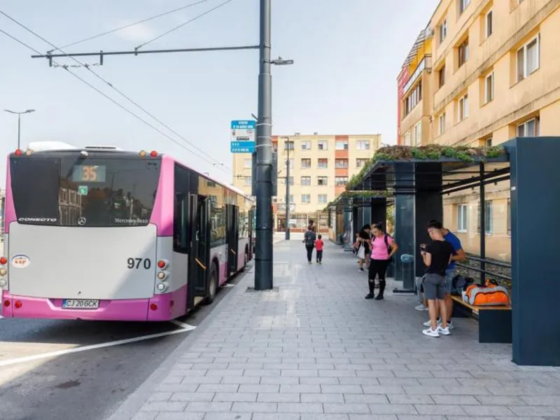 Panouri audio de informare pentru nevăzători în stațiile de transport public din Cluj Foto: Știri de Cluj