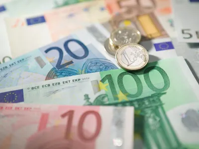 Se schimbă banii în Europa. Când vor intra în circulație noile bancnote euro. Un nou design Foto: Profimedia Images (fotografie cu caracter ilustrativ)