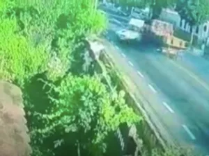 VIDEO Un șofer aflat în pragul comei alcoolice a provocat un accident teribil în Dolj/FOTO: Captura Youtube