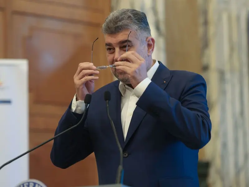 Ce se întâmplă cu pensiile recalculate in minus? Apel al premierului Ciolacu - Foto: INQUAM PHOTOS/George Călin